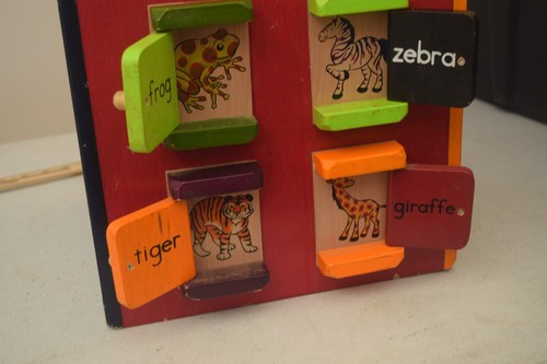 Battat Wooden Activity Cube Zany Zoo Educational Preschool Kid Learning Game Toy - Picture 2 of 9
