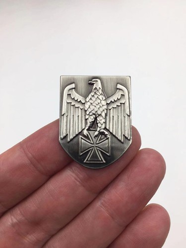 Cruz de Hierro Espada Escudo Esmalte Prendedores Segunda Guerra Mundial Broches Militares Alemanes Insignias de Águila - Imagen 4 de 6