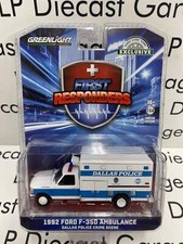 GREENLIGHT 1992 Ford F-350 Ambulance Dallas Police 1:64 Diecast First Responders