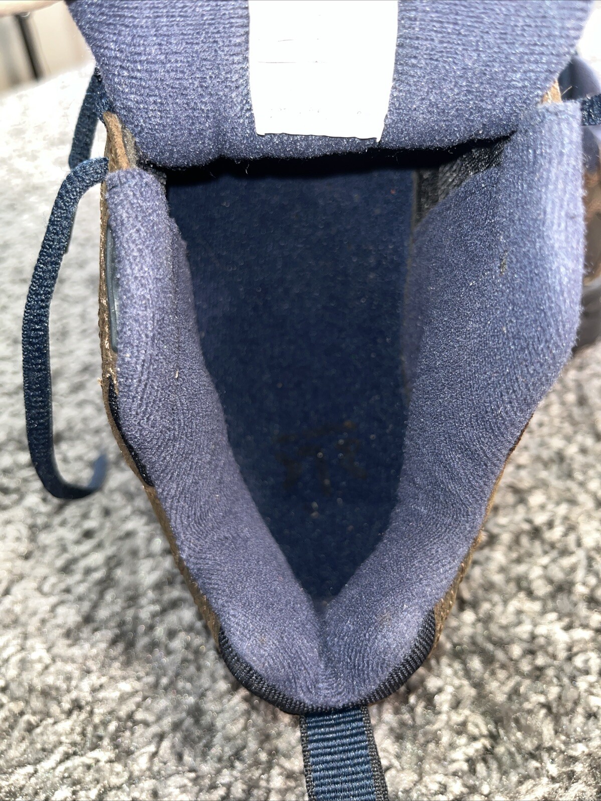 Picture 4 of 8