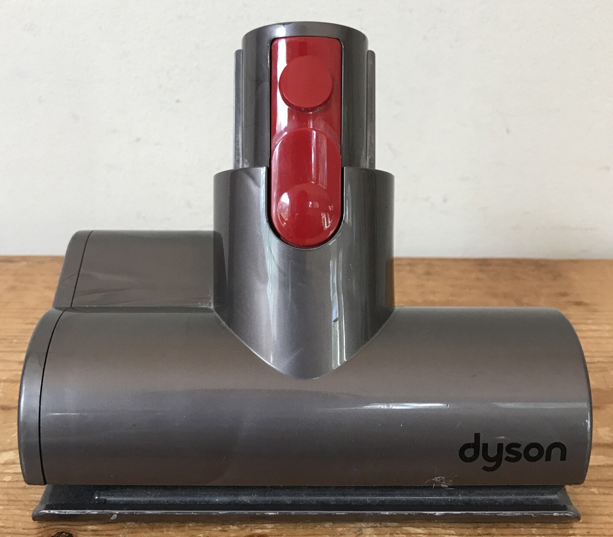 Mページ Dyson OEM Genuine 158685 Mini Motorized Brush Attachment Head V7