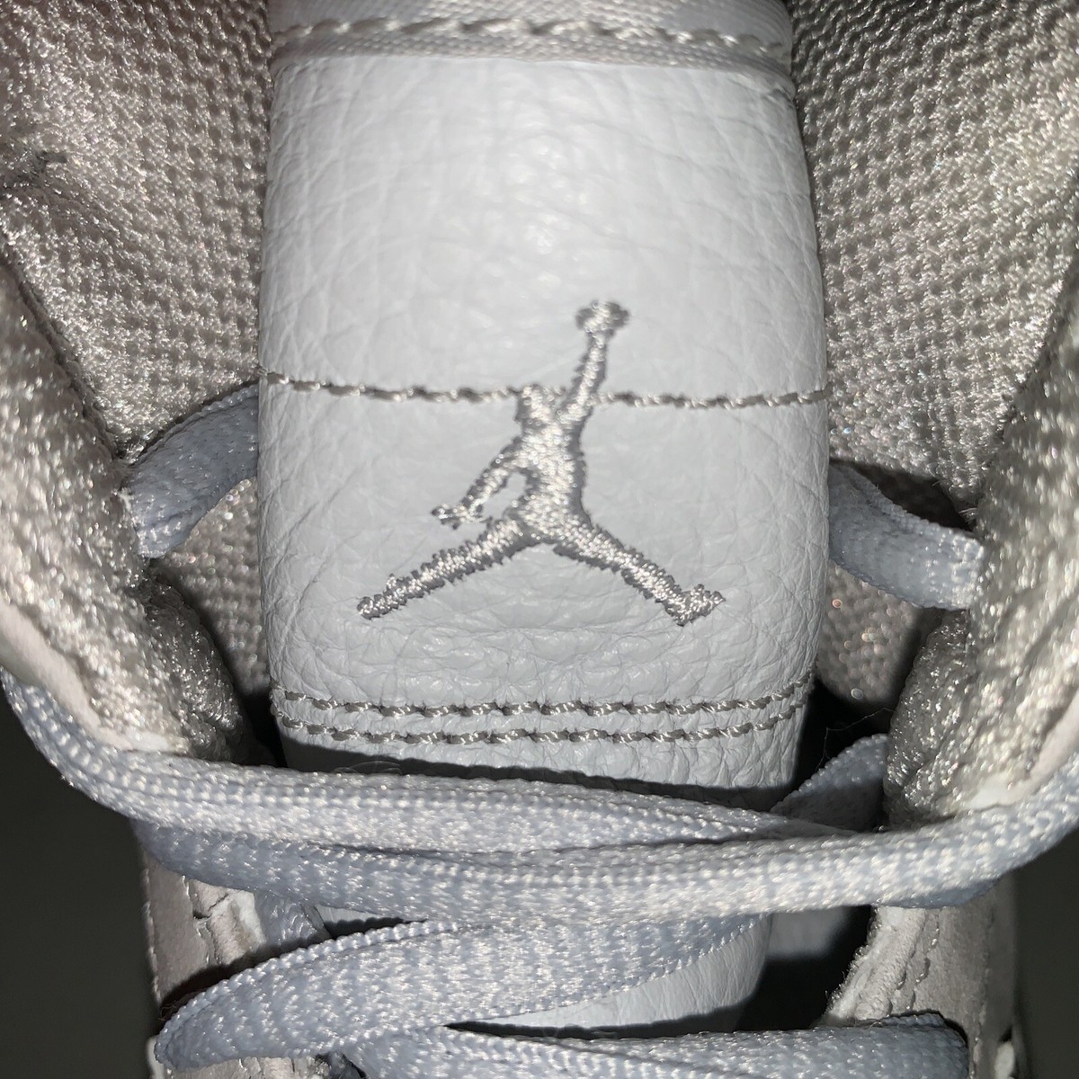 Air Jordan 1 Retro High OG CO.JP'Tokyo' Suitcase Special Box Air Jordan 1 Retro High OG CO.JP'Tokyo' Suitcase Special Box