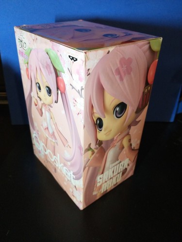 Miku Hatsune Q Posket - Sakura Miku Bandai Banpresto - Picture 2 of 3