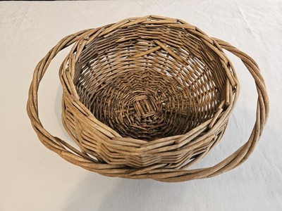 Vintage Handwoven Wicker Basket, 14'' × 11'' × 4.5'' High