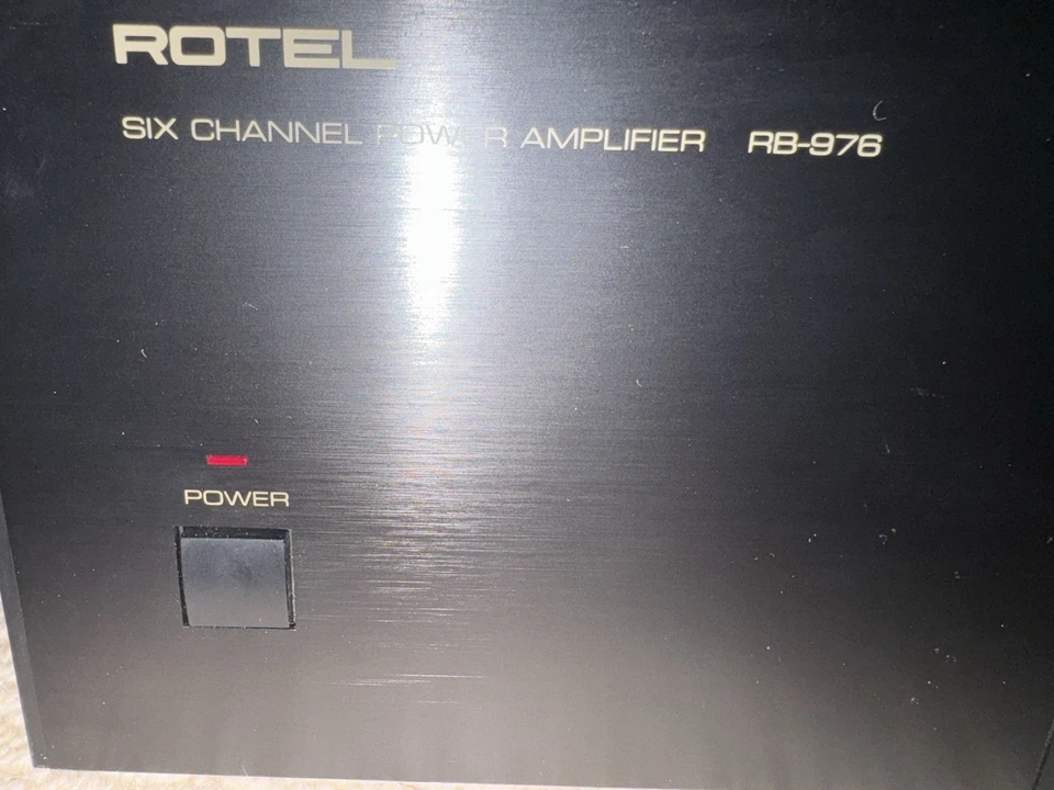 Amplificador de potencia de seis canales Rotel RB-976 Foto 3 de 4