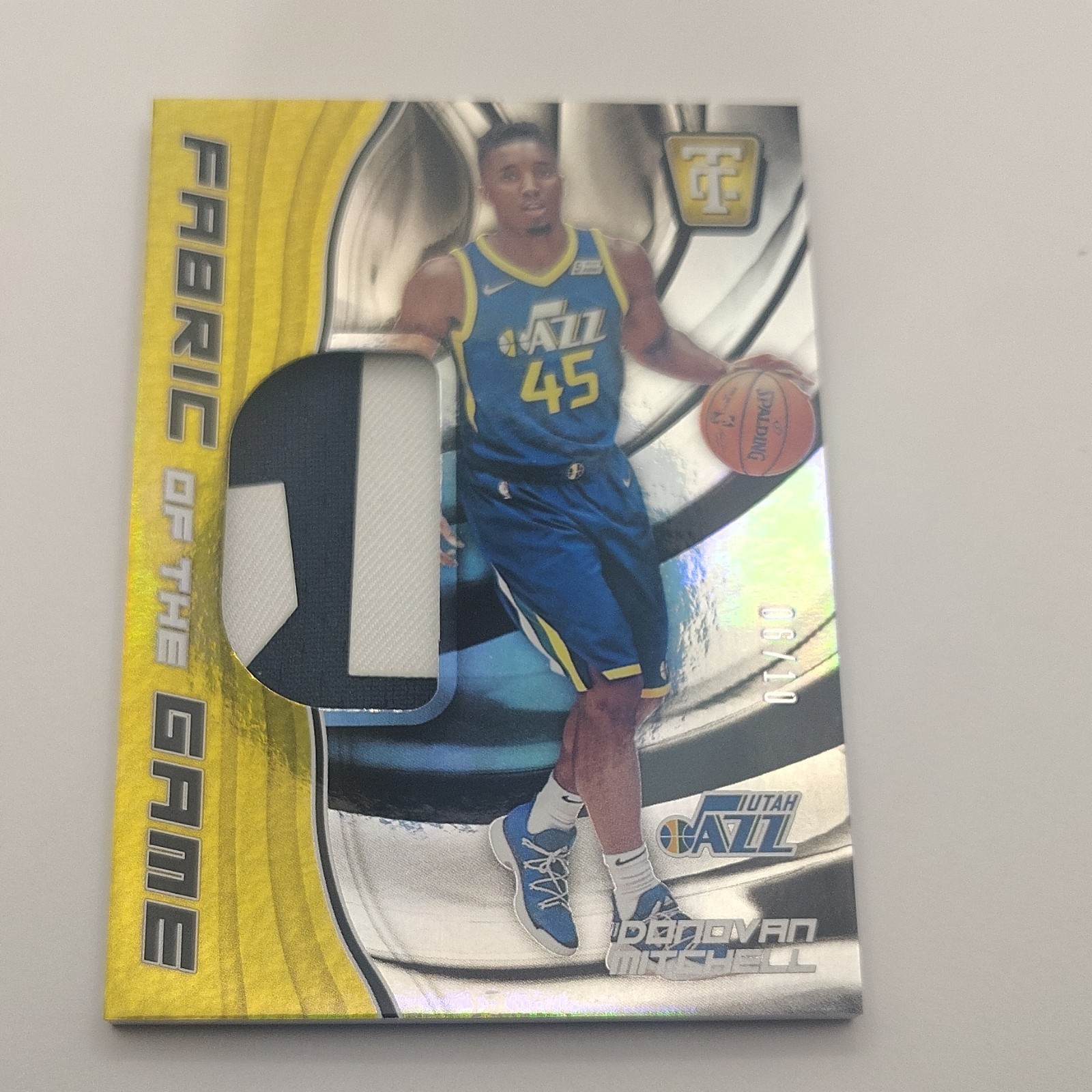 Panini 2017-18 Totally Certified Prime Gold Donovan Mitchell Rc Patch /10
