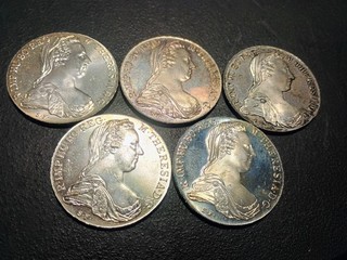 Cinco 1780 Austria María Teresa Silver Thaler Restrikes Brillante Sin Circular