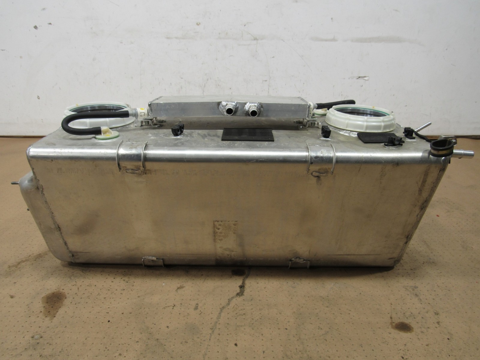 02-06 Maserati Coupe GT 2004 Fuel Gas Canister Reservoir Tank ;