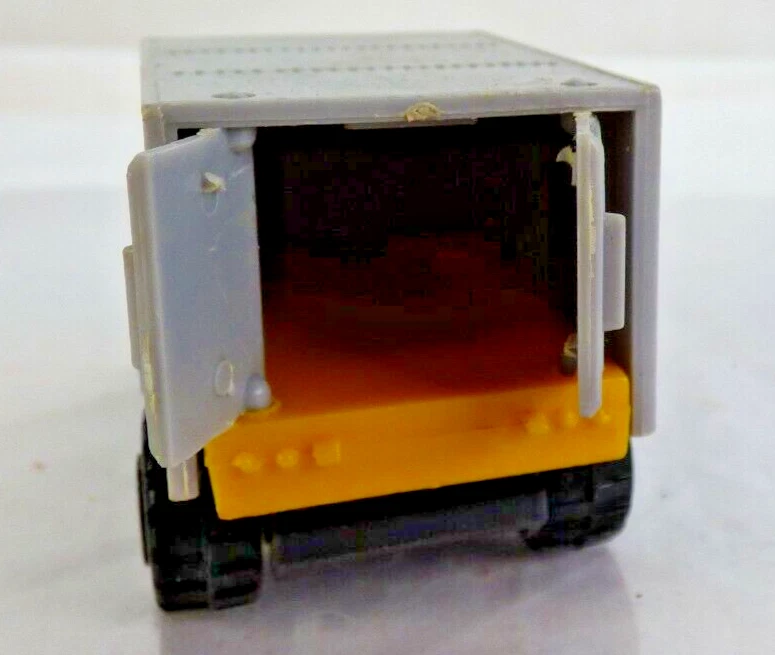 Camión de reparto contenedor de hojalata Tonka camión de colección amarillo coche de juguete Hong Kong Foto 4 de 4