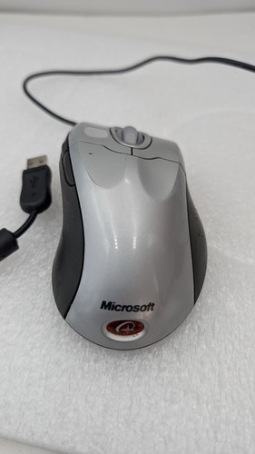 Microsoft IntelliMouse Explorer 4.0 a USB Model 1004 Silver 5 Button Tilt Wheel - Picture 2 of 6