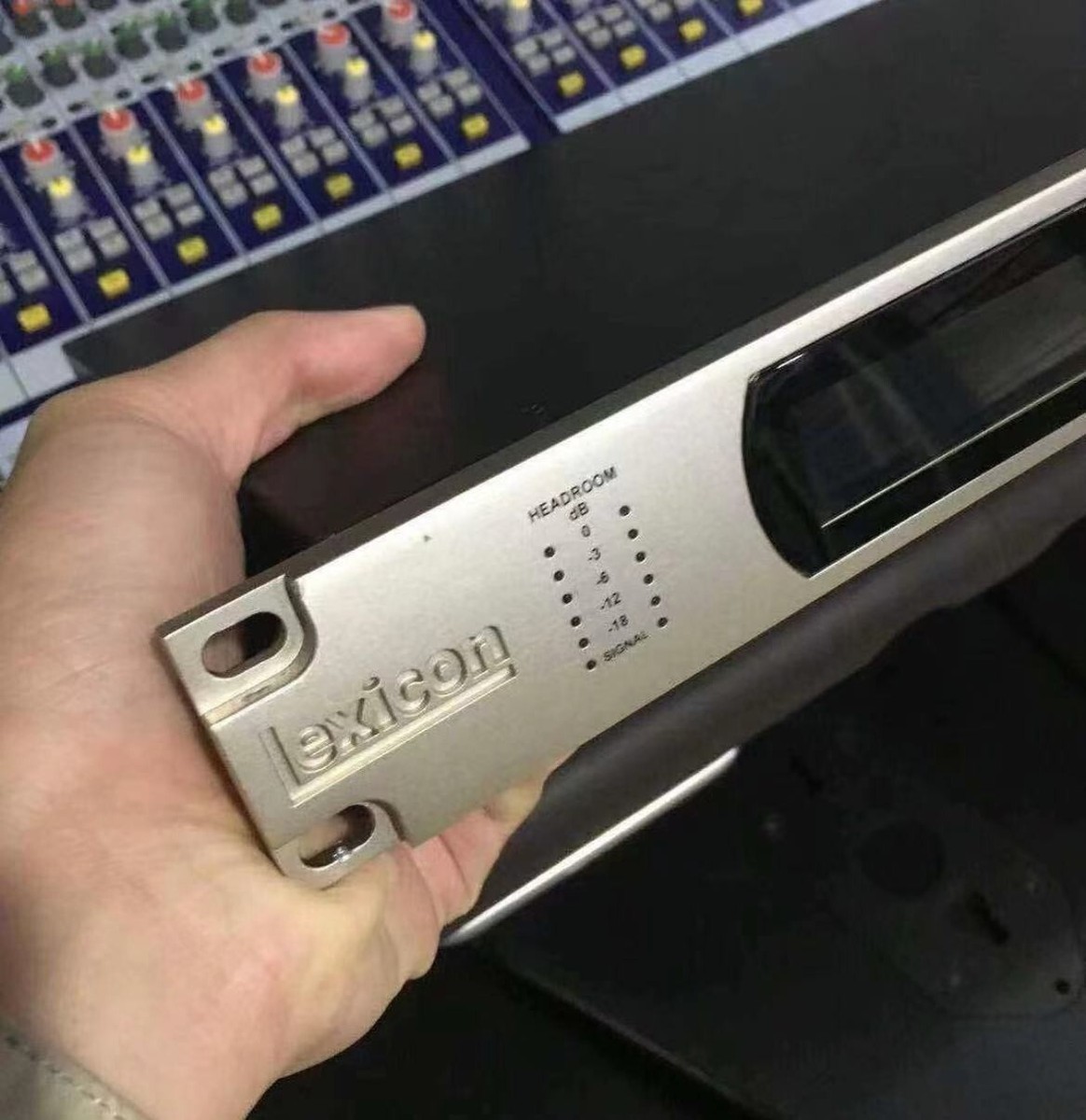 配信機器・PA機器・レコーディング機器 Lexicon PCM 90 Lexicon PCM 90 配信機器・PA機器・レコーディング機器