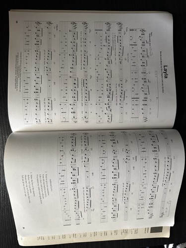 Fingerpicking Akustik Rock Gitarre Tab Buch - 14 Solo Arrangements - Hal Leonard - Bild 2 von 3
