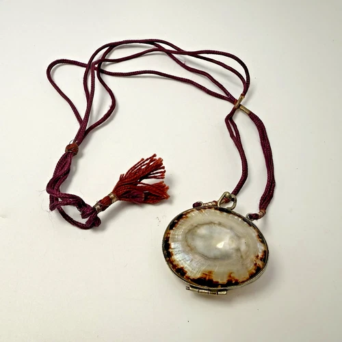 Vintage Necklace Shell Locket Pendant Boho Tassel Cord Clam Shell Box Artisan