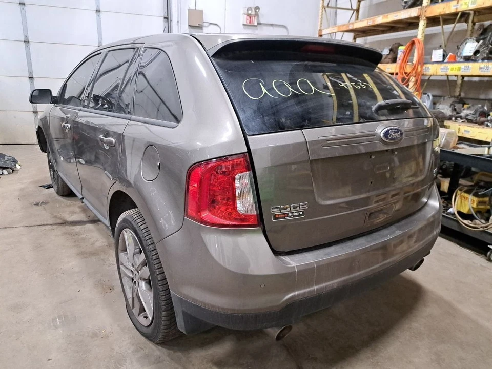 Cilindro maestro de freno 2014 Edge Sku#4297163 Foto 3 de 4