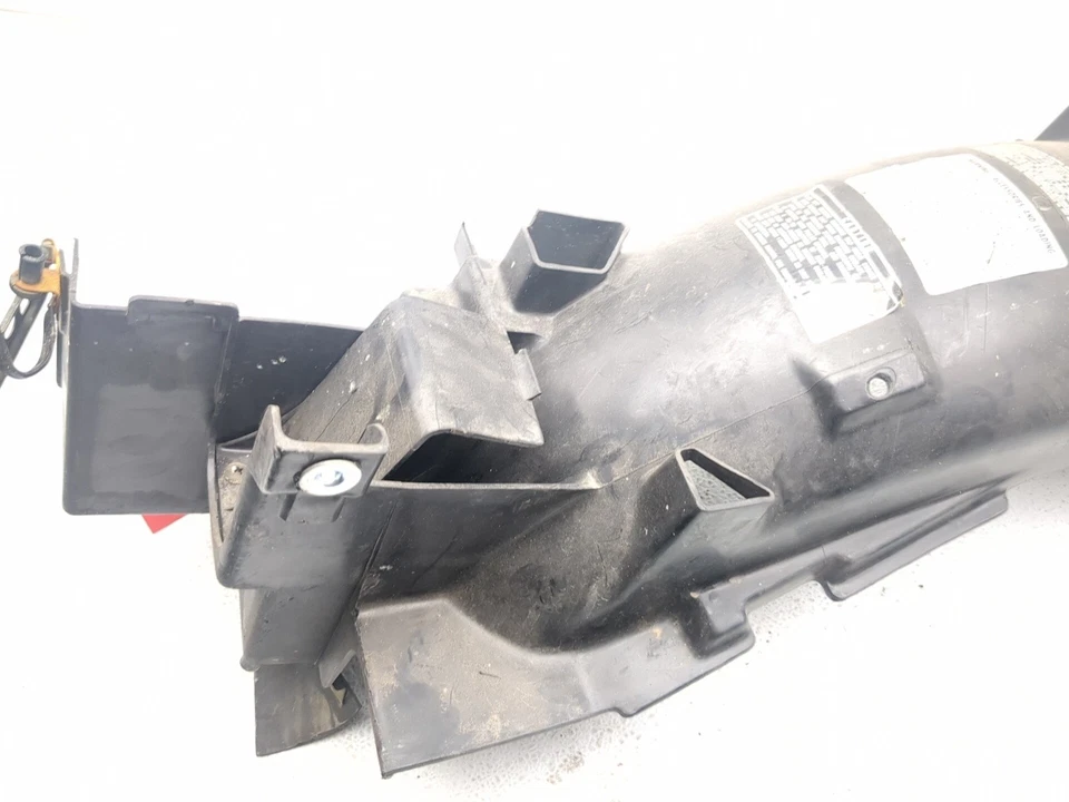 86 87 Honda VFR 700 F Interceptor guardabarros interior trasero protector contra salpicaduras TRSH  Foto 4 de 4
