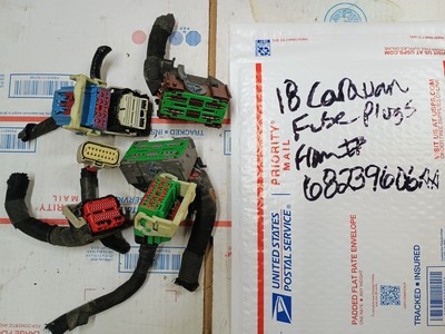 2018 OEM MOPAR TOTALLY INTEGRATED POWER MODULE 68239606AA FUSE BOX PLUGS ONLY 