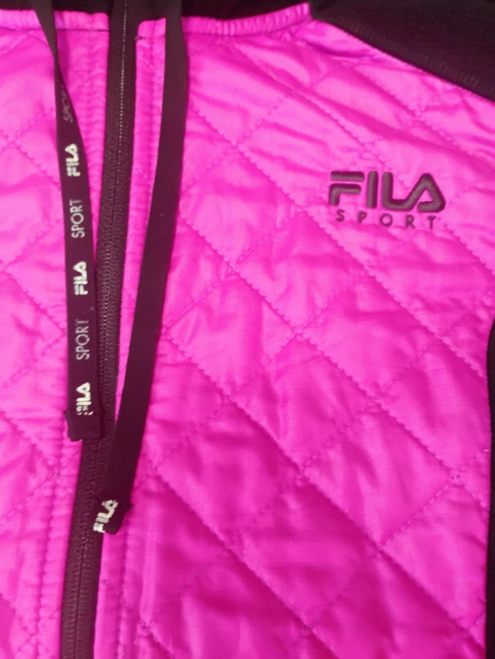 Chaqueta deportiva con capucha Fila para mujer talla M acolchada cremallera completa con bolsillos Foto 3 de 4