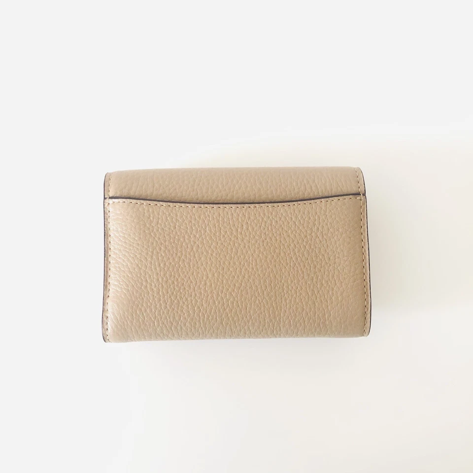 Coach Floral Beige Remi Medium Envelope Wallet w/ Whipstitch Daisy Applique $228 - Image 2 of 4