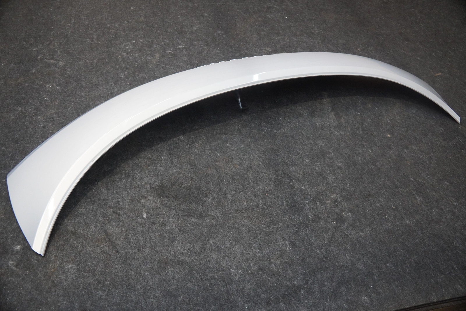 Rear Trunk Lid Lift Gate Center Cover Trim Panel Molding Maserati Grecale 2023