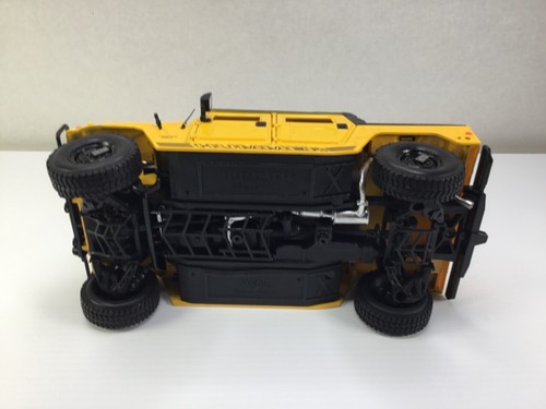 1/18 Maisto Hummer - Loose - Picture 8 of 8