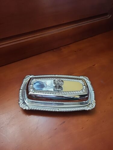  Vintage Silver Plate Butter Dish with insert Glass Plate Excellent Condition  - Picture 1 of 5