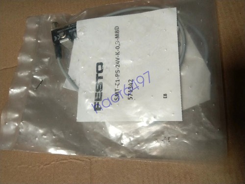 1pcs new festo SMT 8M A PS 24V E 0,3 M12 magnetc swtch Fast Delvery