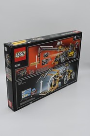 NEW Lego Technic 8295 Telescopic Construction Material Handler New SEALED