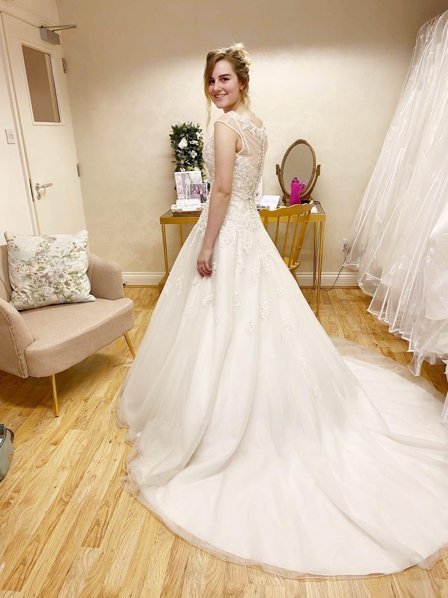 Ivory 'Sincerity' Wedding Bridal Ball Gown (size 10-12) (RRP is