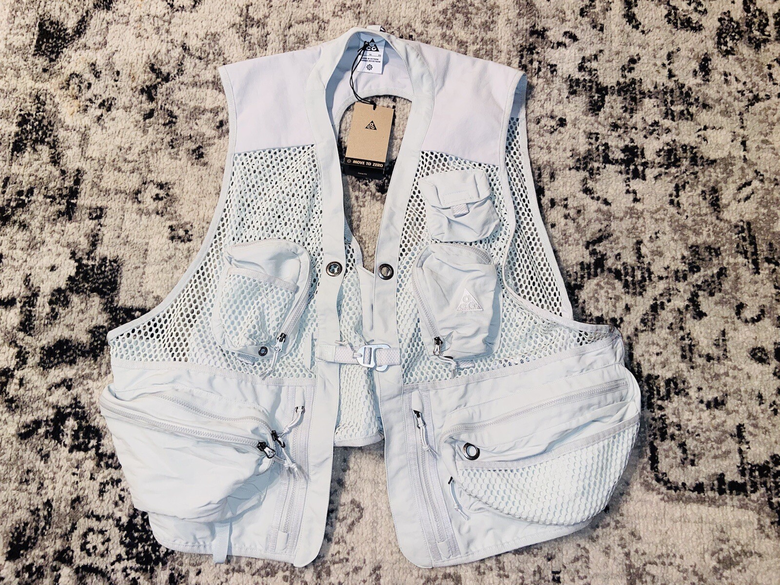 Nike ACG Buttles Vest Light Silver Hiking DN3919-034 Adult Unisex Size XL
