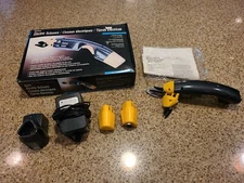 Dritz Electric Scissors Preowned - battery does not hold charge