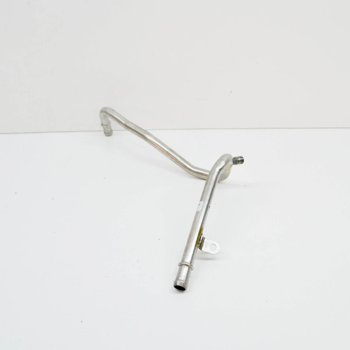 NEW OEM MINI CABRIO R52 ENGINE COOLANT LINE 11537629401 7629401 
