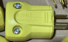 Box of(50) Eaton AH5965Y 15-Amp 125-Volt Heavy Duty Grade Quick Grip Plug Yellow