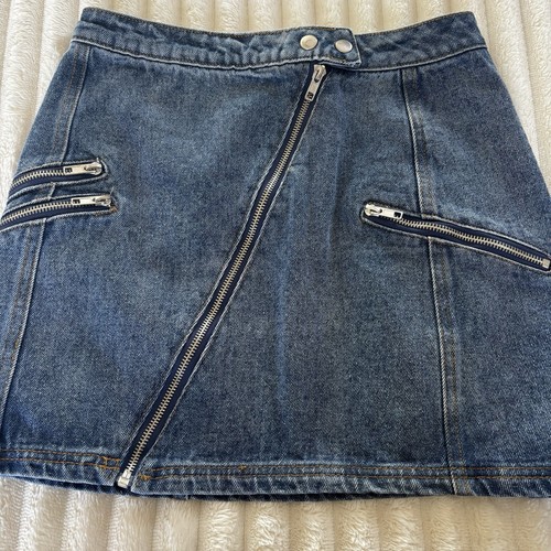 Lelis jean skirt, with multiple zippers, stonewashed,A- line, size small.