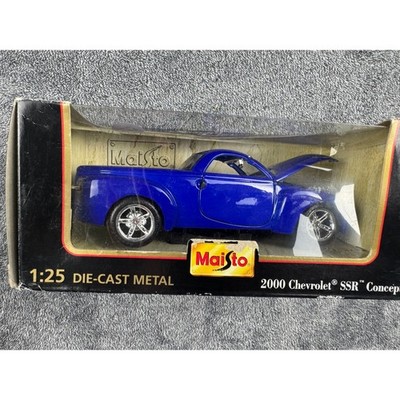 Maisto 1:25 2000 Chevrolet SSR Concept Die-Cast Metal Blue Special