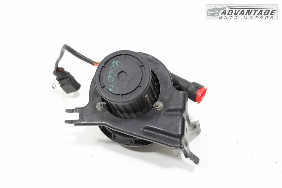 2012-2018 AUDI A6 QUATTRO C7 3.0L ENGINE MOTOR AIR INJECTION PUMP & BRACKET OEM - Image 2 of 4