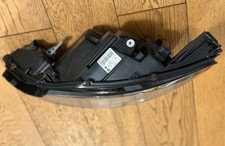 Genuine Peugeot 308 Passenger Headlight 980055328000 Halogen2013-2021 BROKEN TAB