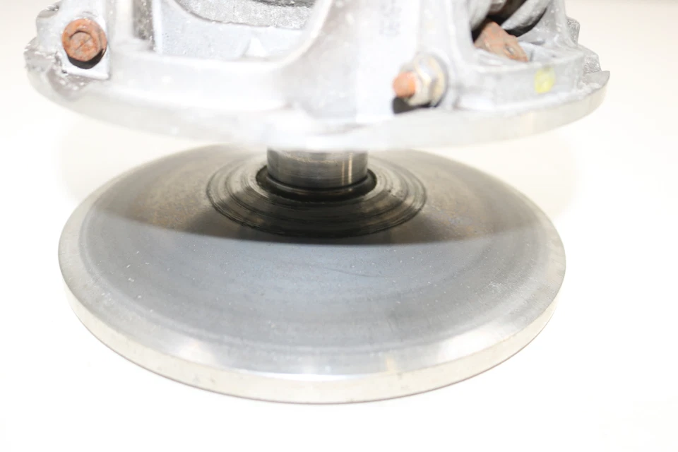 2015 Arctic Cat Zr 5000 Lxr Primary Drive Sheave Clutch Assembly - Image 4 of 4