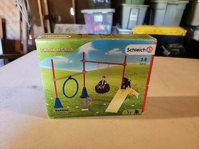 Schleich  Farm World 42536  Nib