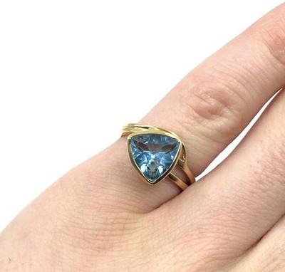 925 Silver Ring Gold Plated 3.13ct Blue Topaz Exclusive Ladies Jewellery 17.8mm / 56