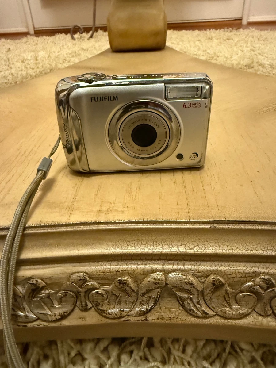 Fujifilm FinePix A Series 5-6.9MP Digital Cameras for Sale - eBay