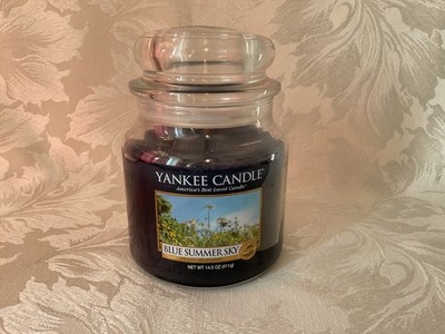 Yankee Candle ''Blue Summer Sky'' Medium Jar Candle 2015 Pour From USA
