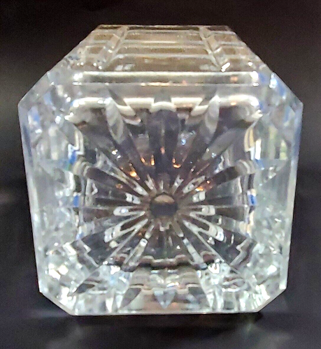 Brooks Brother’s Old Fashioned Clear Crystal Whiskey Decanter - Picture 7 of 10