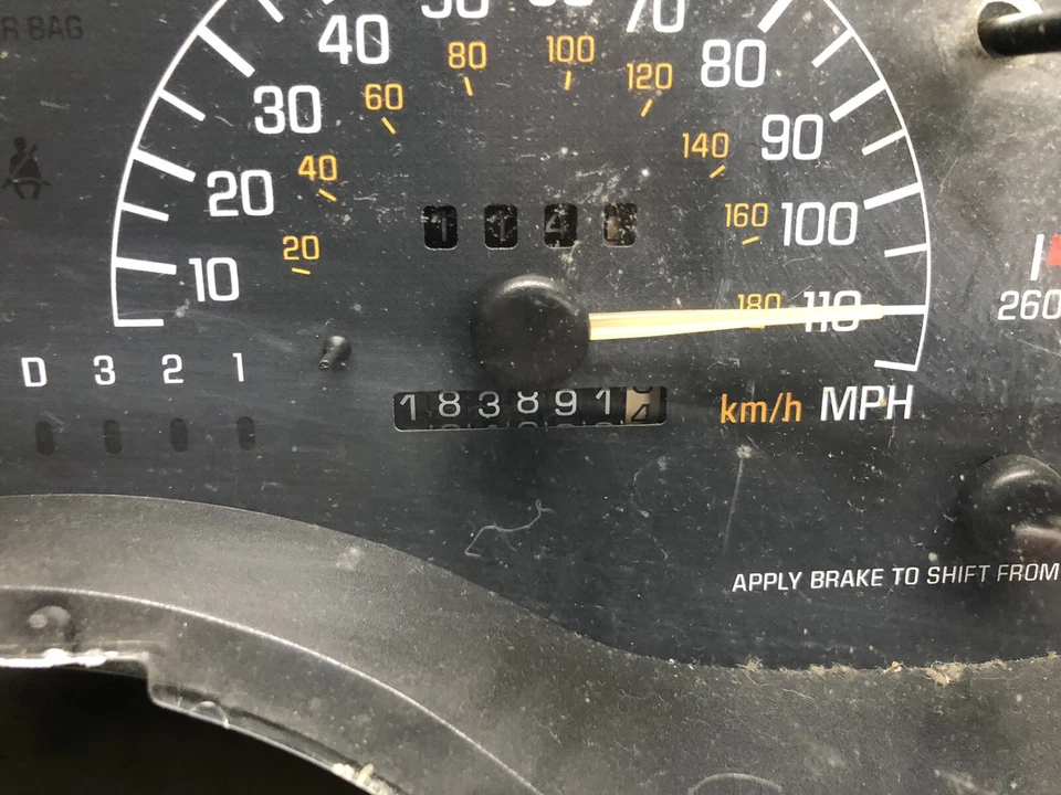 2003 Pontiac Grand Prix instrumento medidor de velocidade cluster - Imagem 2 de 4