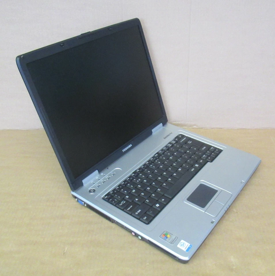 Toshiba Satellite Pro L10 15" Celeron M370 1.5Ghz 256MB Ram XP Pro COA Laptop - Image 2 of 4