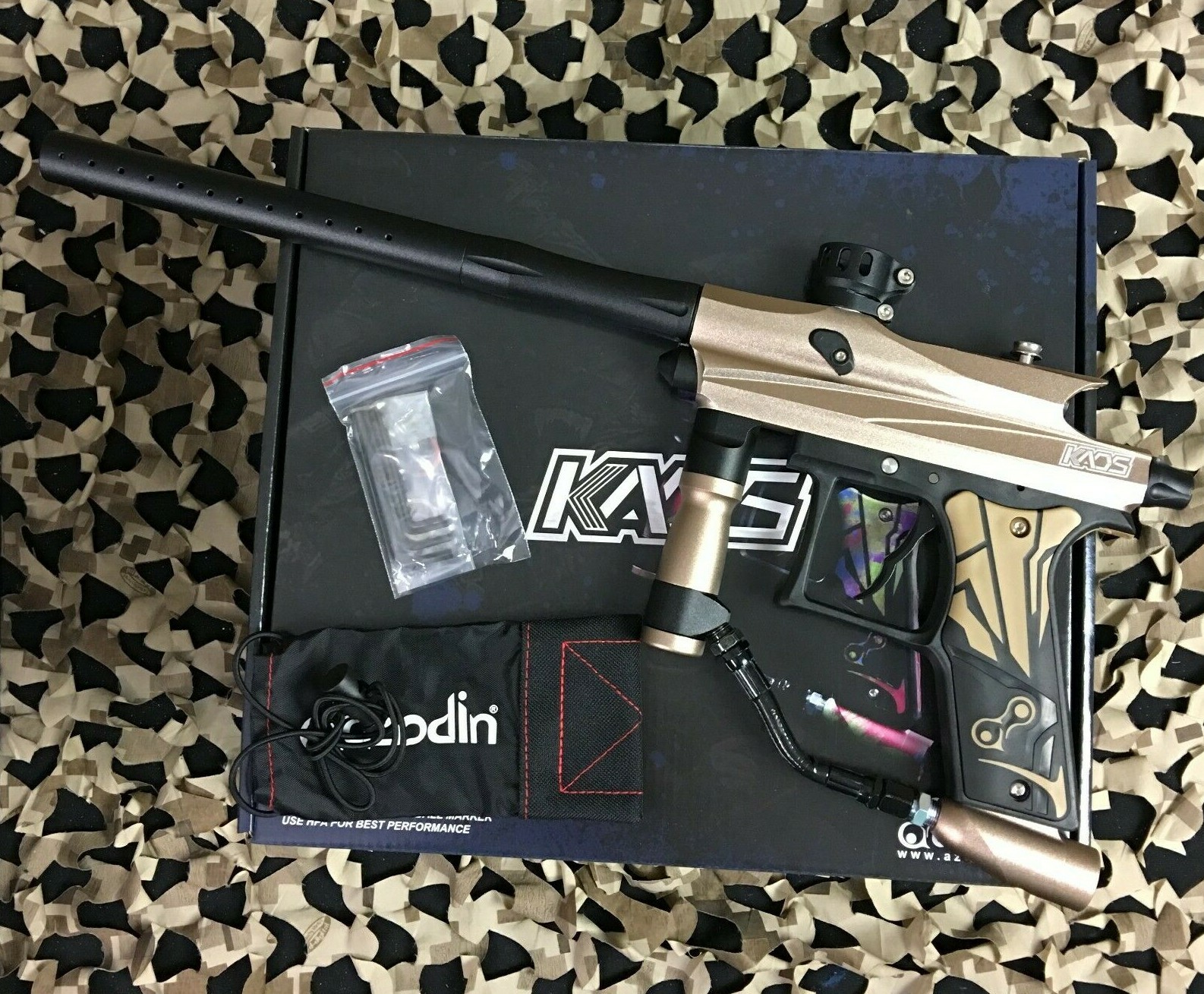 - Dust Brown/dust Black
