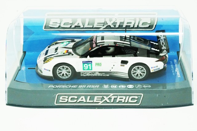 scalextric arc air 24h le mans porsche 911