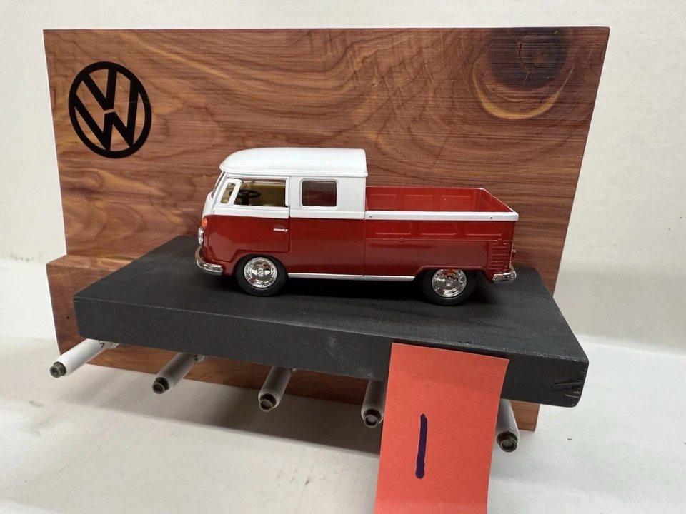 Autobús de doble cabina VW tipo 2 fundido a presión escala 1/32 montado en base de cedro aromático Foto 3 de 4