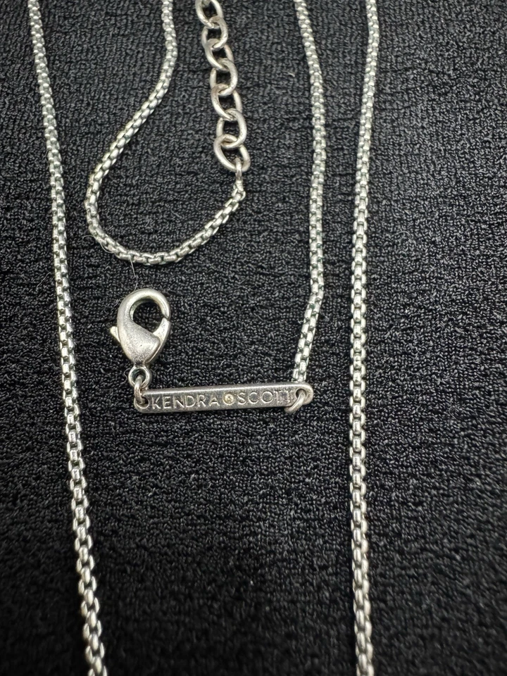 Kendra Scott Tess white iridescent drusy necklace in silver color - Image 2 of 4