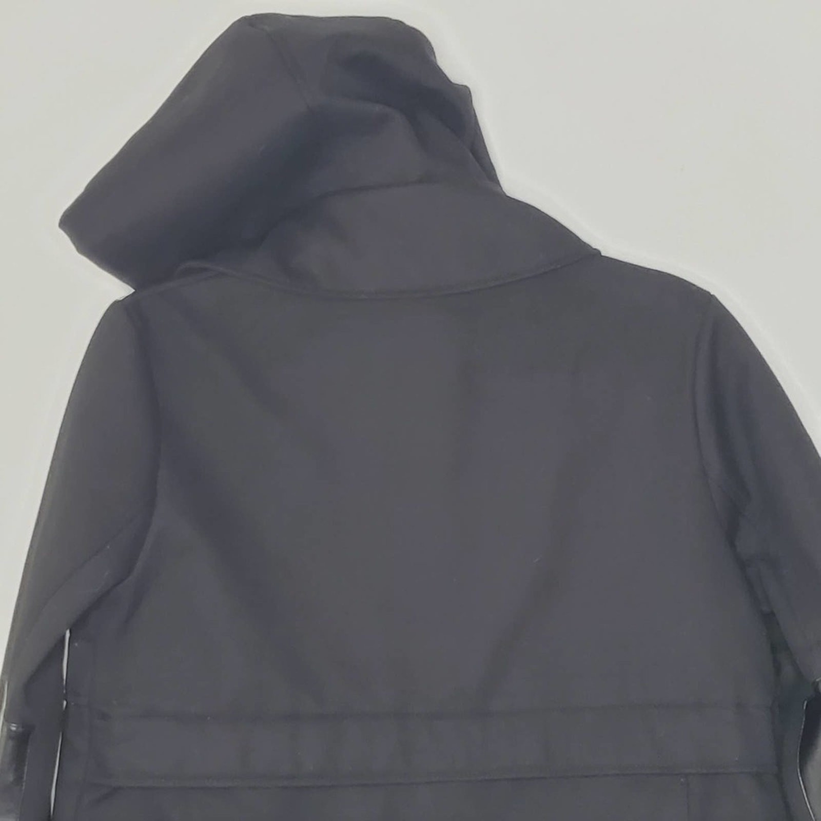 Fabletics Pella Jacket Black EUC S - image 7