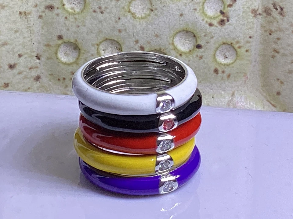 Chapado en plata de ley, nuevo elegante anillo esmaltado púrpura, tamaño 9,75 - 62 mm. Foto 4 de 4